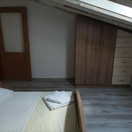 Feel Good Rab 131 Apartman Mundanije